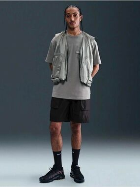 Nike Tech Men's Super Lightweight Shorts - Men's size LARGE